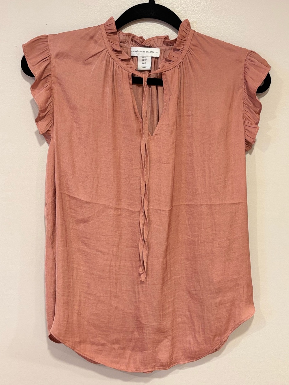 Cupcakes and Cashmere Pink Ruffle Tie-Front Flutter Sleeve Blouse Women's Small